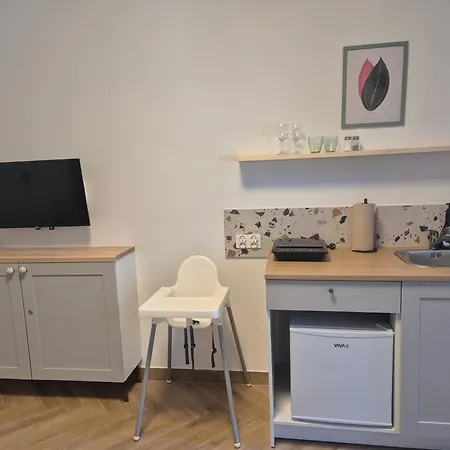 Airport Lux Balice Apartmanhotel Szczyglice
