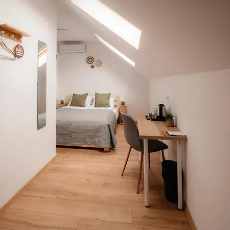 Apartmanhotel Airport Lux Balice 3*